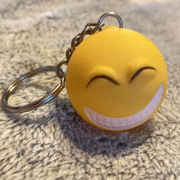 🌟🌟FREE ADD-ON🌟🌟 🌸Emoji Keychain🌸 - Picture 2 of 3